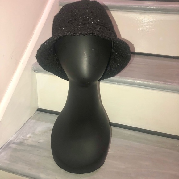 August black sparkly bucket hat & Nine West Red sequin wool hat Vintage main image 14